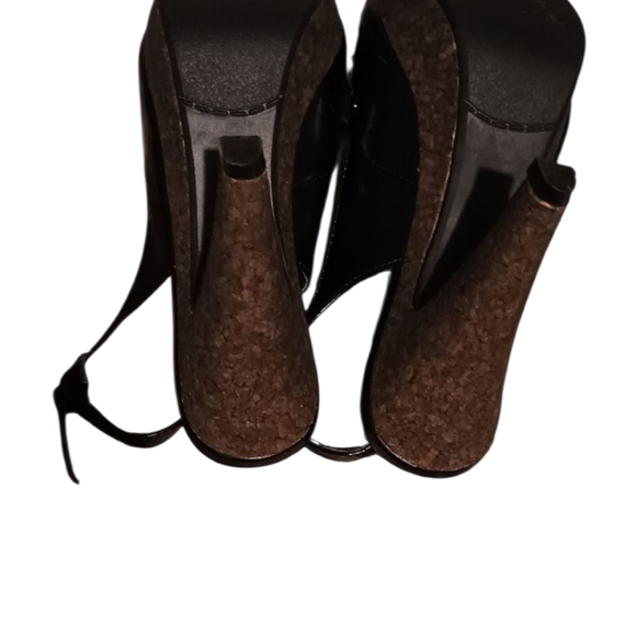 **EXCELLENT CONDITION**New Directions Black Wedge Peep-Toe Shoes - Picture 6 of 8